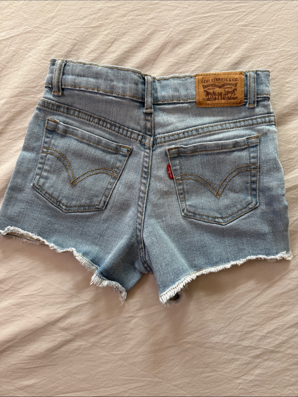 Levi's girls ‘mini mom’ high rise Light Wash Frayed Hem Denim Shorts